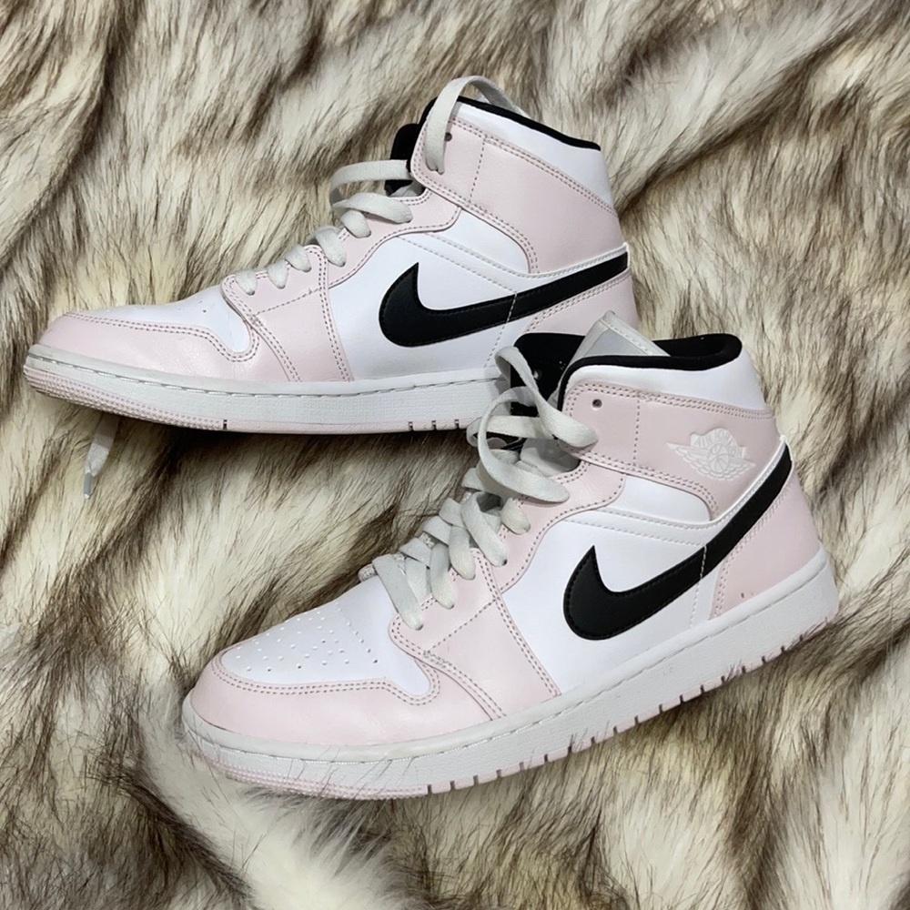 Women’s Jordan’s 10